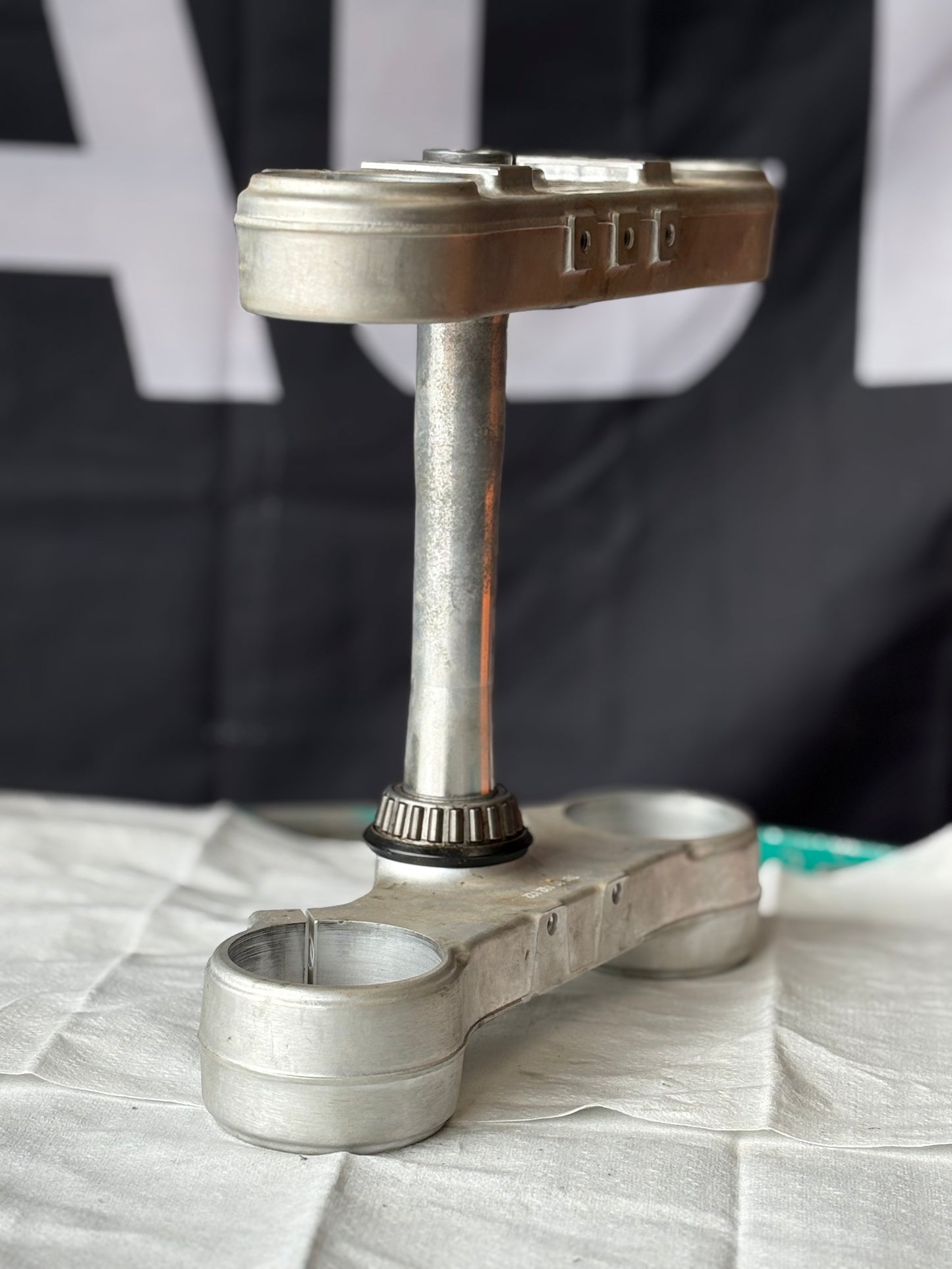 KTM OEM USED TRIPLE CLAMPS 17-23 TPI 78101034022 78101132122