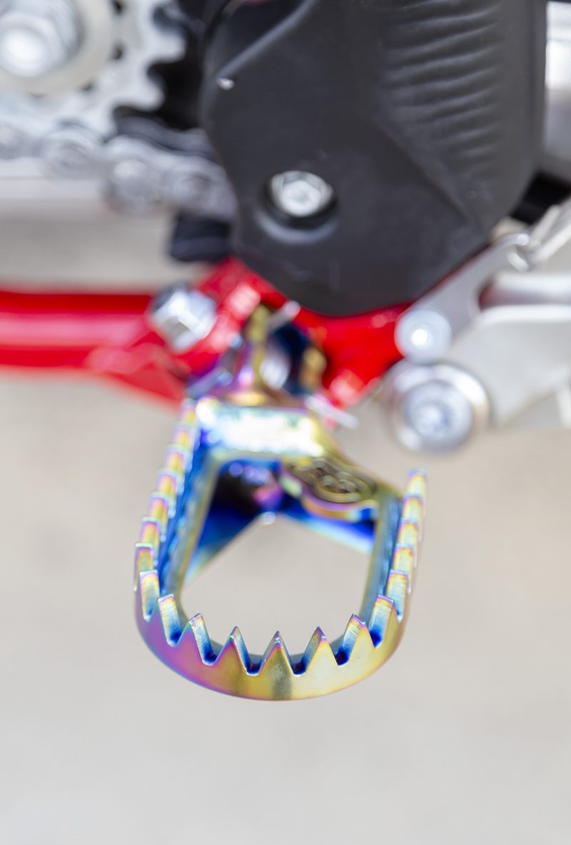 S3 parts ‘TITANIUM PUNK’ Enduro Footrests ‘BACK and LOW’ ALL MODELS