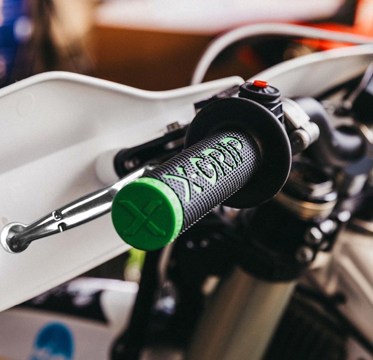 X-GRIP BRAAAAP LOCK ON GRIPS