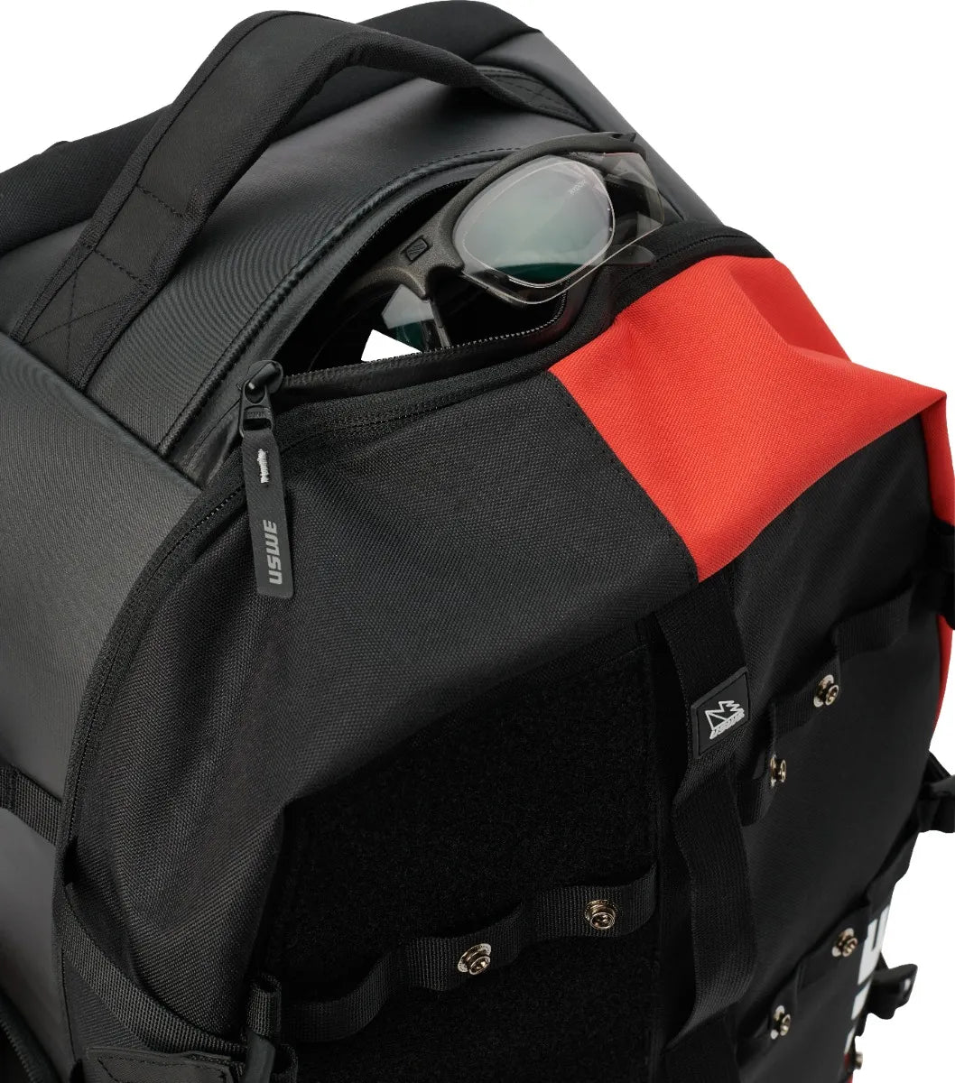 USWE Buddy 40L Athlete Gear Pack – Carbon Black