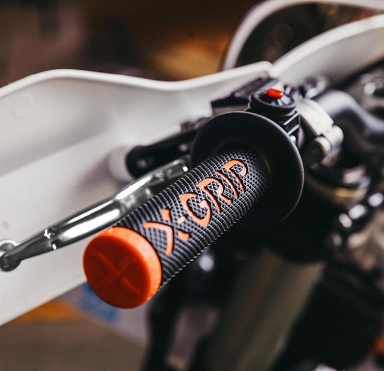 X-GRIP BRAAAAP LOCK ON GRIPS