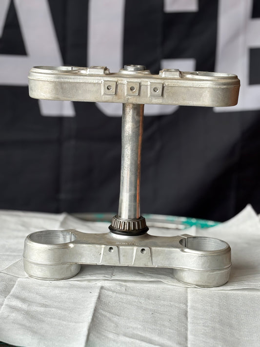 KTM OEM USED TRIPLE CLAMPS 17-23 TPI 78101034022 78101132122
