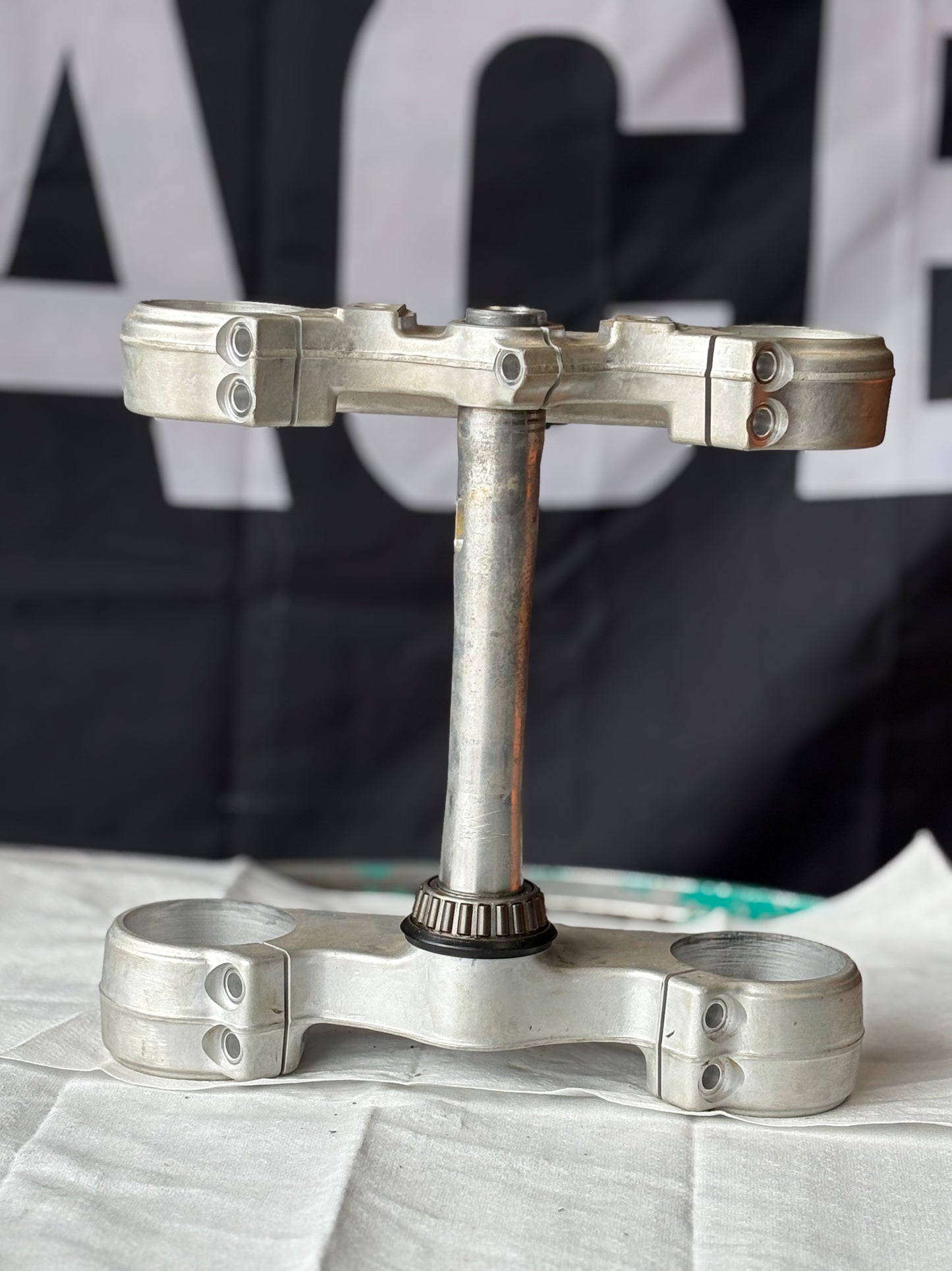 KTM OEM USED TRIPLE CLAMPS 17-23 TPI 78101034022 78101132122
