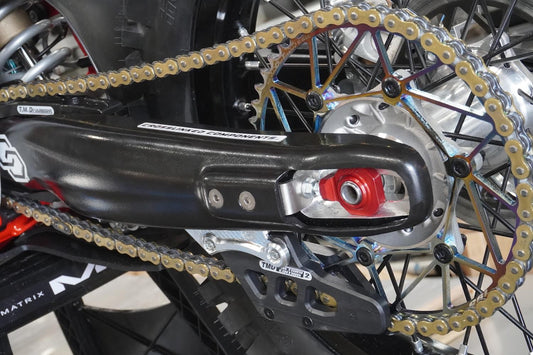 CROSSLINKED COMPONENTS Beta swingarm guards (2025+ model year)